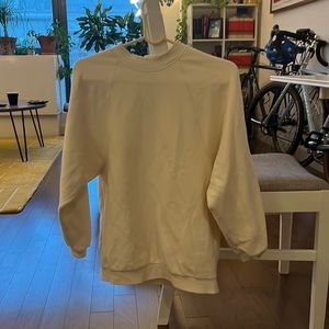 White Sweater/sweatshirt